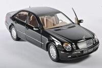 MERCEDES-BENZ: A 1:18 scale NOS Kyosho Mercedes-Benz E-Class W211 sedan black die-cast model - 2