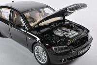 BMW: A 1:18 scale NOS Kyosho BMW 760LI Ruby Black die-cast model - 3