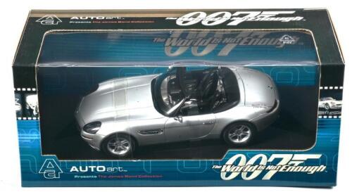 BMW: A NOS 1:18 scale Autoart BMW Z8, The James Bond Collection-007 - "The World Is Not Enough", die-cast model