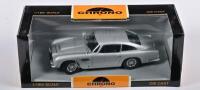 ASTON MARTIN: A 1:18 scale Chrono Models DB5 1963 - Silver, die-cast model