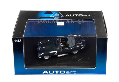 JAGUAR: A 1:43 scale NOS Autoart Jaguar XK SS green die-cast model
