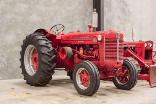 1956 INTERNATIONAL 600 TRACTOR