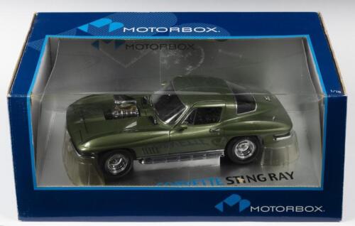 CORVETTE: A NOS 1:18 scale Motorbox/Exoto Models Corvette Stingray - Green With Black Interior, Opening Doors and Bonnet, die-cast model