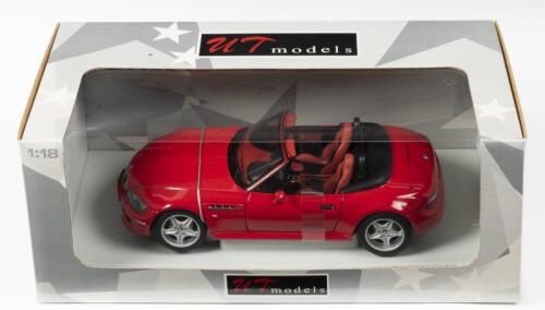 BMW: A NOS 1:18 scale UT Models BMW Z3 M Roadster - Red