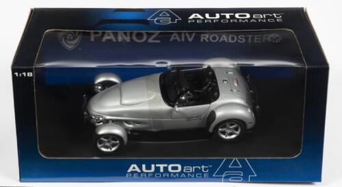 PANOZ: A NOS 1:18 scale Autoart Panoz AIV Roadster - silver, die-cast model