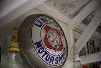 UNION MOTOR SPIRIT: An original Union Motor Spirit metal and glass bowser globe - 3