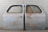 STANDARD 10: Set of four doors for a Standard 10. LHS front missing half sliding glass. Both rear doors missing half sliding glass. - 2