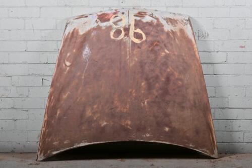 HOLDEN: Holden FC bonnet