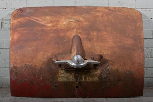VAUXHALL: Vauxhall boot lid