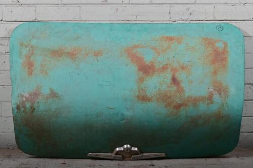 HOLDEN: Holden FC boot lid