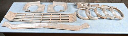CHRYSLER: Chrysler VE Valiant grill, headlamp surrounds , interior lense and indicator surround