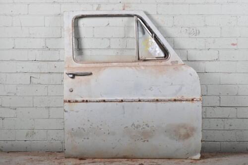 FORD: Ford Zephyr RHS front door with glass