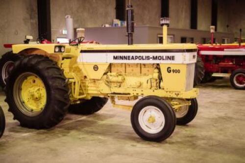 1968 MINNEAPOLIS-MOLINE G900 TRACTOR