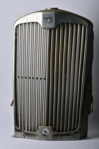 LEA FRANCIS: A circa 1946&nbsp;Lea Francis radiator surround (Saleroom Notice)