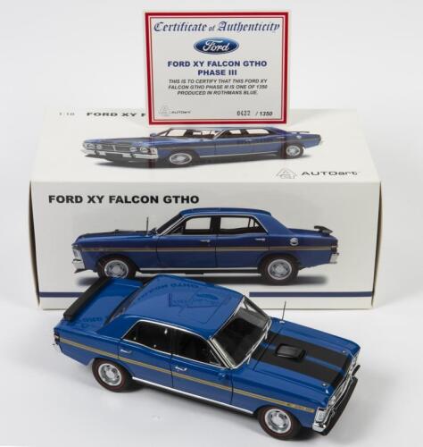 FALCON: A 1:18 scale Autoart Ford XY Falcon GTHO phase III, blue, year 1971, with COA numbered 422/1350,in fitted box