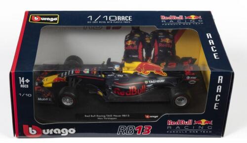 RED BULL: A 1:18 scale Bburago F1 Red Bull RB13 as raced by Daniel Riccardo in 2017, #3, Red Bull Racing TAG Heuer RB13, in fitted box
