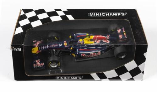 RENAULT: A limited edition 1:18 scale Minichamps F1 Renault RB7 as raced by Mark Webber in 2011, #2, Red Bull Racing team, showcar 2011, in fitted box