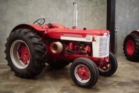 1957 INTERNATIONAL HARVESTER 650 TRACTOR - 6
