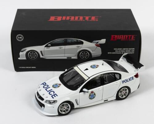 COMMODORE: A limited edition 1:18 scale Biante Holden Commodore VF, diecast model in later Victorian Police livery, in fitted box