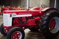 1957 INTERNATIONAL HARVESTER 650 TRACTOR - 8