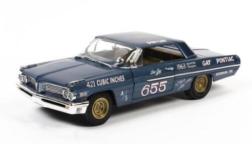 CATALINA: A 1:18 scale Auto World Pontiac Catalina Super Duty 1962, #655, hard top diecast, blue livery featuring openable hood, doors and boot, steerable front wheels, no box