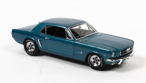 MUSTANG: A 1:18 scale Welly Ford Mustang Coupe Hardtop, year 1964, openable doors, hood and boot, wheel repaired with glue, no box