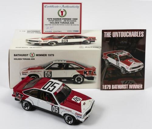 TORANA: A 1:18 scale Autoart Holden Torana A9X 2DR as raced by Peter Brock/Jim Richards in 1979 Bathurst winner, with COA numbered 10152/11000 signed by Brock, #5, includes figurine, in fitted box, box faded
