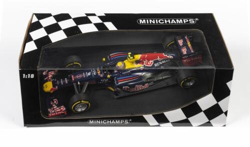 RENAULT: A 1:18 scale Minichamps F1 Renault RB7 as raced by Mark Webber in 2011, #2, Red Bull Racing team, in fitted box