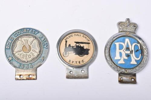 CAR BADGES: Three vintage British car grille badge, comprising an RAC badge, a 1954 Road Courtesy Rally Leeds badge and "Wilsic Hall Rally SYTEC" badge