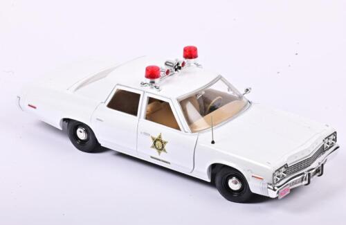 DODGE: A scale RC2 Joyride Dodge Monaco Dukes of Hazzard 1974, opening hood, doors and boot, no box