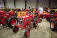 1980 INTERNATIONAL 274 TRACTOR