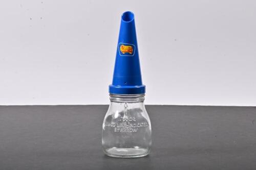 GOLDEN FLEECE: A five hundred millilitre oil bottle with NOS plastic Golden Fleece pourer
