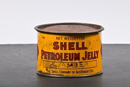 SHELL: A one pound Shell Petroleum Jelly Amber tin, marked to front "The Shell Company Australia Ltd"
