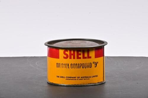 SHELL: A one pound Shell Diloma Compound tin, marked to front "The Shell Company Australia Limited, Incorporated in Great Britain"