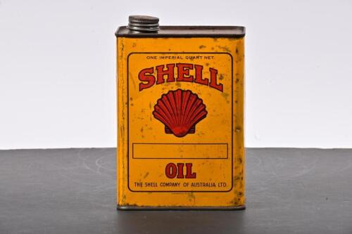 SHELL: A one imperial quart Shell Oil tin, marked to front "The Shell Company Australia Ltd"