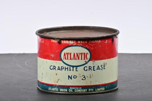 ATLANTIC: A one pound Atlantic Graphite Grease No 3 tin, marked to front "Atlantic Union Oil Company Pty Limited"