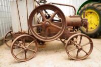 STATIONARY ENGINE: Austral Kerosene Ronaldson Brothers & Tippett - 4