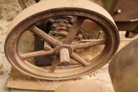 STATIONARY ENGINE: two-wheel axle, cast wheels - 5