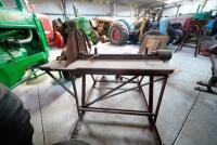 SAW BENCH: With circular saw blade - 4