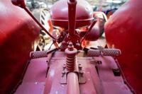 1947 McCormick International W9 Tractor - 17