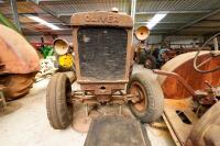 1952 Oliver 90 Tractor - 3