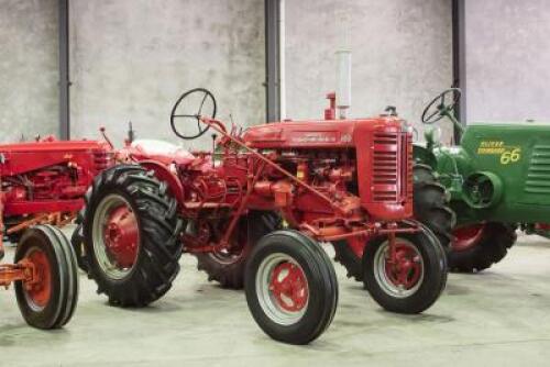 1954 FARMALL 100 TRACTOR