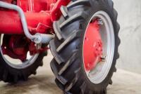 1959 MCCORMICK FARMALL CUB TRACTOR - 18