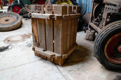 Timber wool press
