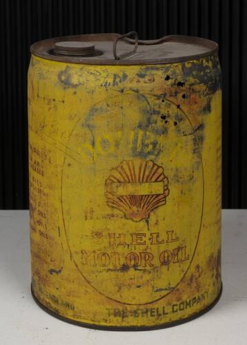 SHELL: A circa 1920/30s four-gallon Shell oil drum, with embossed top "The Shell Co of Aust Ltd"