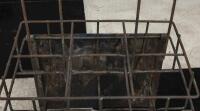 MOBILOIL: A nice early double sided Mobil Oil 'Gargoyle' 6-bottle garage rack set with bottles and pourers - 5