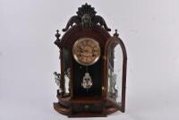 EIGHT DAY CLOCK: An early 20th century walnut eight day Triumph mantel clock by the Ansonia Clock Company - 3