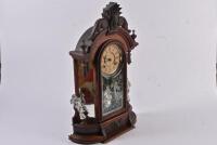 EIGHT DAY CLOCK: An early 20th century walnut eight day Triumph mantel clock by the Ansonia Clock Company - 4