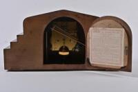 MANTLE CLOCK: A German flame mahogany Art Deco mantel clock by Junghans, 23cm high (Updated Photos & Text) - 7