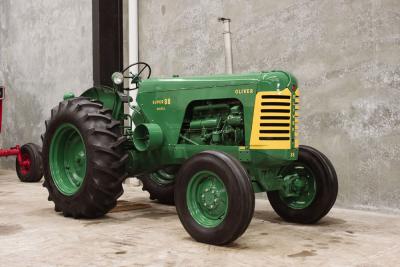 1955 OLIVER SUPER 88 TRACTOR